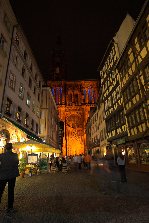 1453 - Illuminated Cathedral - La Cathédrale Illuminée
