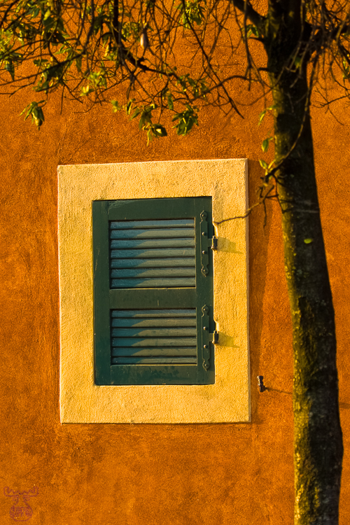1871 - Closed Window - Geschlossen