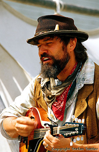 239 - Guitarplayer Jake - -