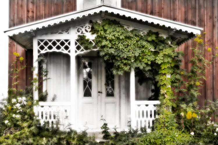 9344 - Stugan Entry - -